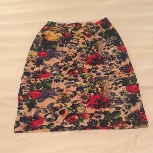 Comfortable and classy pencil skirt